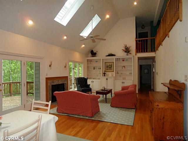 2449 Gobbler Ridge Road Powhatan, VA 23139 - Photo 4 of 24 Den/Family/Great Room - Over looks lake. Comcast
