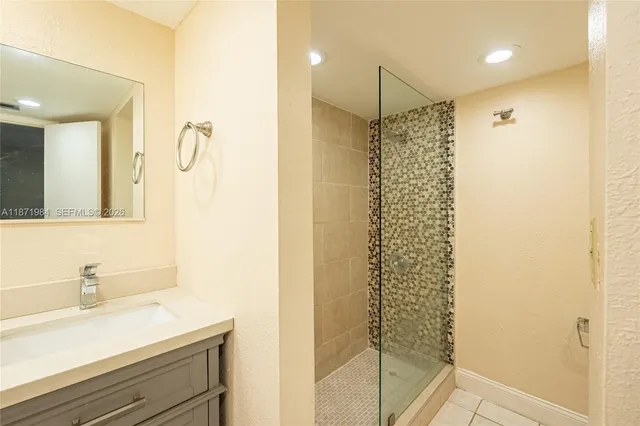 $2,700 | 6521 Racquet Club Drive, Lauderhill, FL 33319