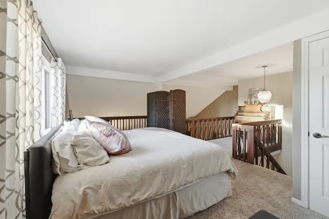 $340,000 | 294 Mallard Point, Unit A, Lake Barrington, IL 60010