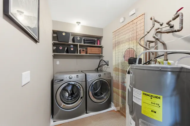 $340,000 | 294 Mallard Point, Unit A, Lake Barrington, IL 60010