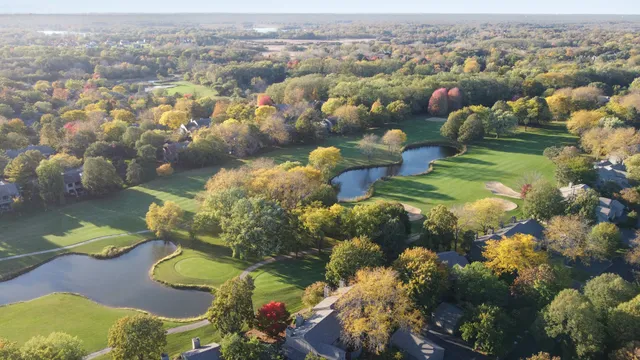 $340,000 | 294 Mallard Point, Unit A, Lake Barrington, IL 60010