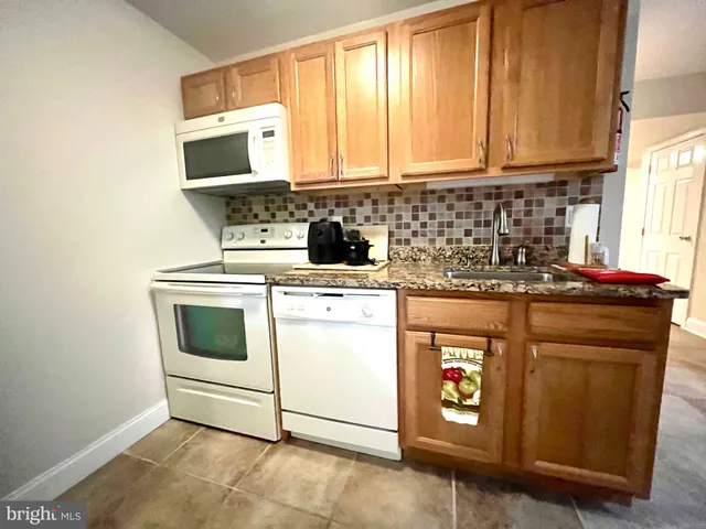 $1,400 | 23228 Daffodil Drive, California, MD 20619