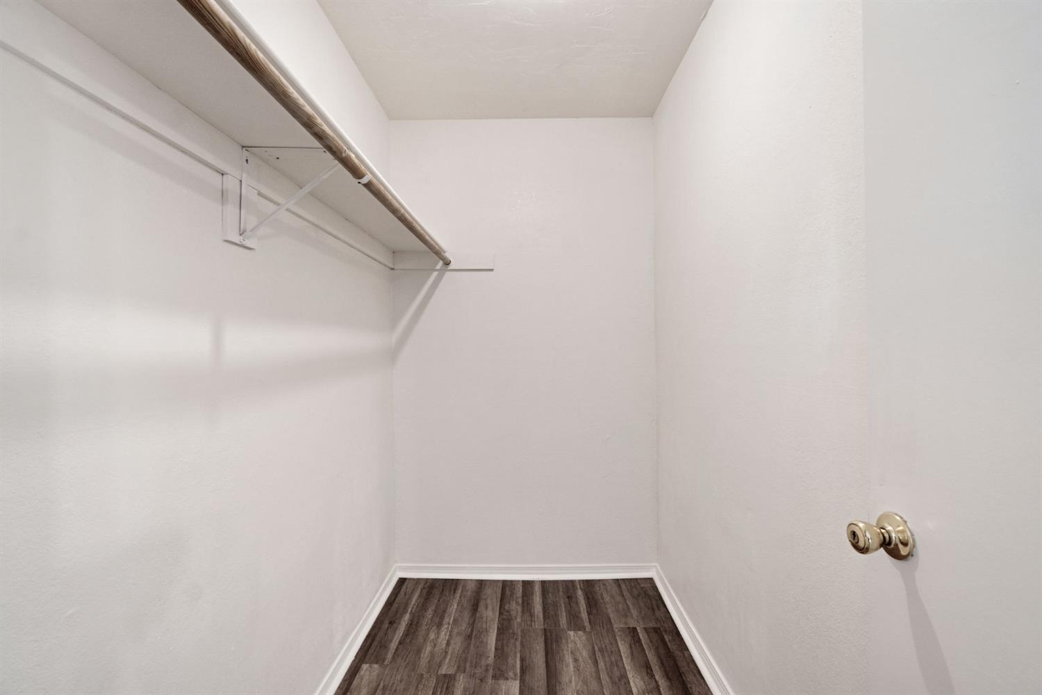 14853 West Stanislaus Avenue Kerman, CA 93630 - Photo 16 of 39