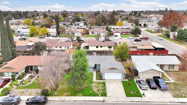 $359,900 | 14853 West Stanislaus Avenue, Kerman, CA 93630