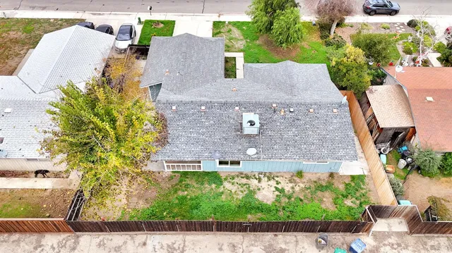 $359,900 | 14853 West Stanislaus Avenue, Kerman, CA 93630