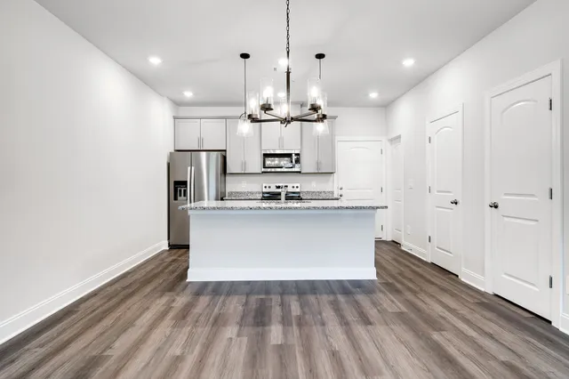 $2,200 | 204 Douglas Bend Road, Unit 405, Gallatin, TN 37066