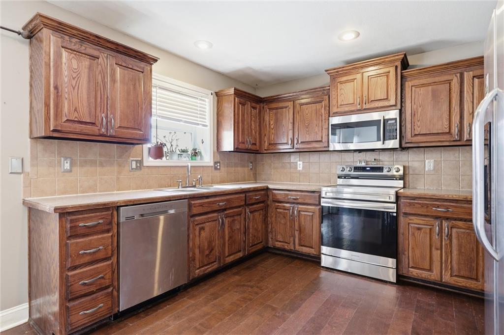 20903 224th Street Spring Hill, KS 66083 - Photo 13 of 32