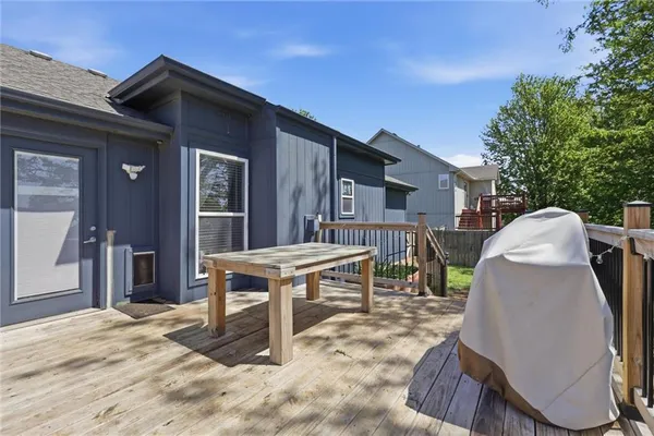 $350,000 | 20903 224th Street, Spring Hill, KS 66083