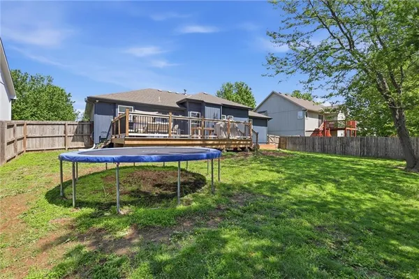 $350,000 | 20903 224th Street, Spring Hill, KS 66083