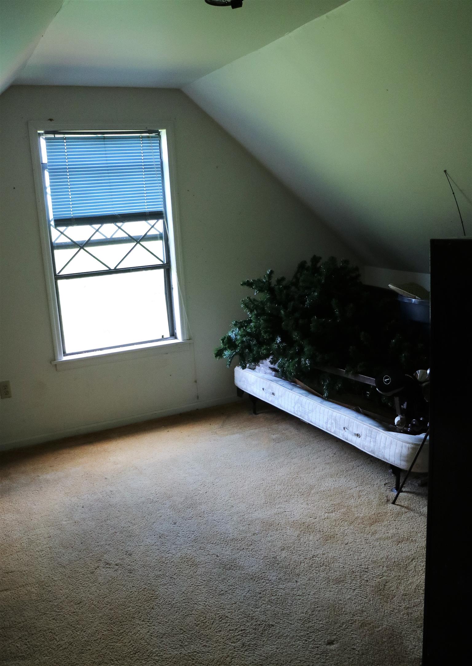 1085 Hooper Road Charlotte, TN 37036 - Photo 12 of 27 Gallery Image 12
