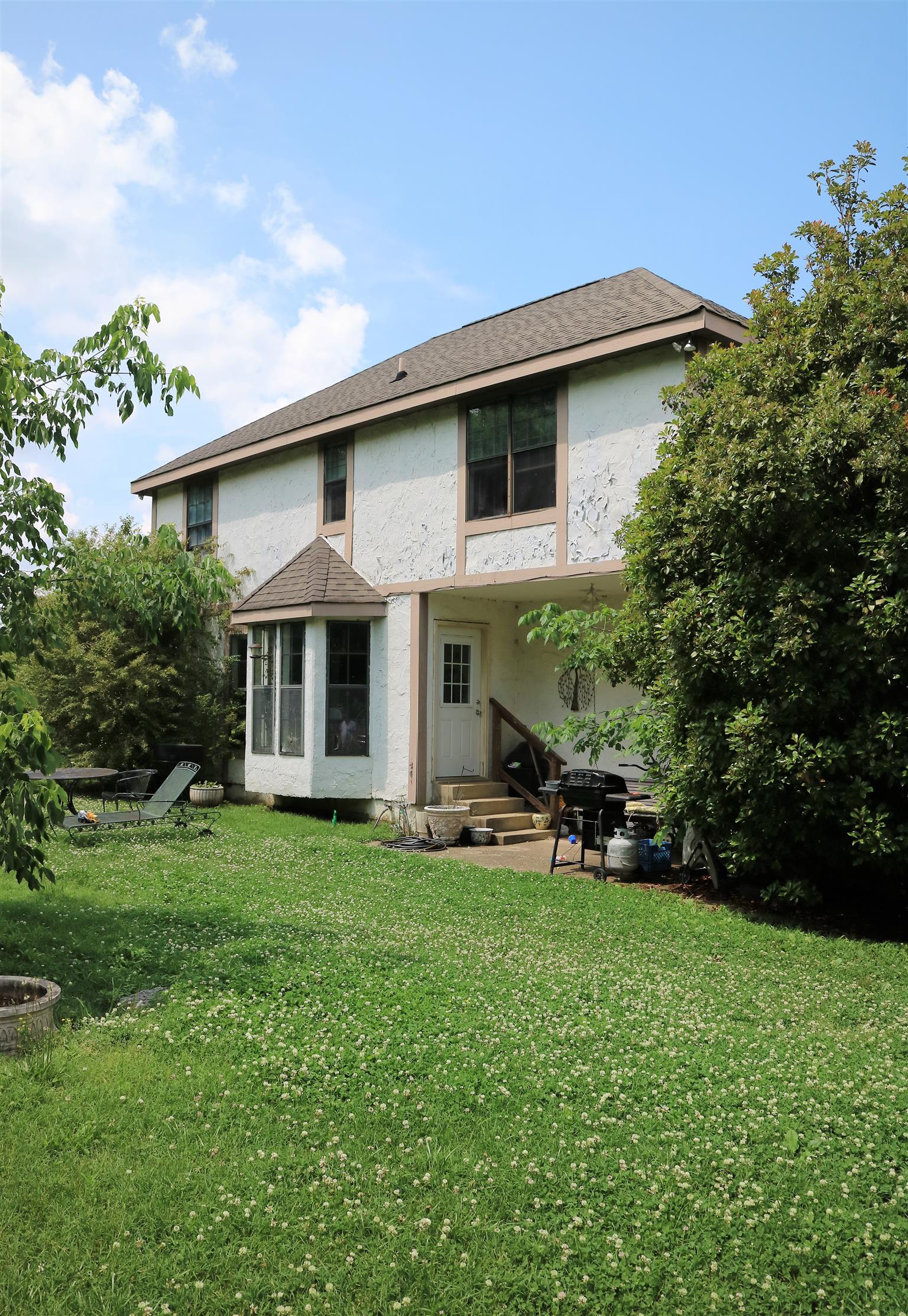 1085 Hooper Road Charlotte, TN 37036 - Photo 3 of 27 Gallery Image 3