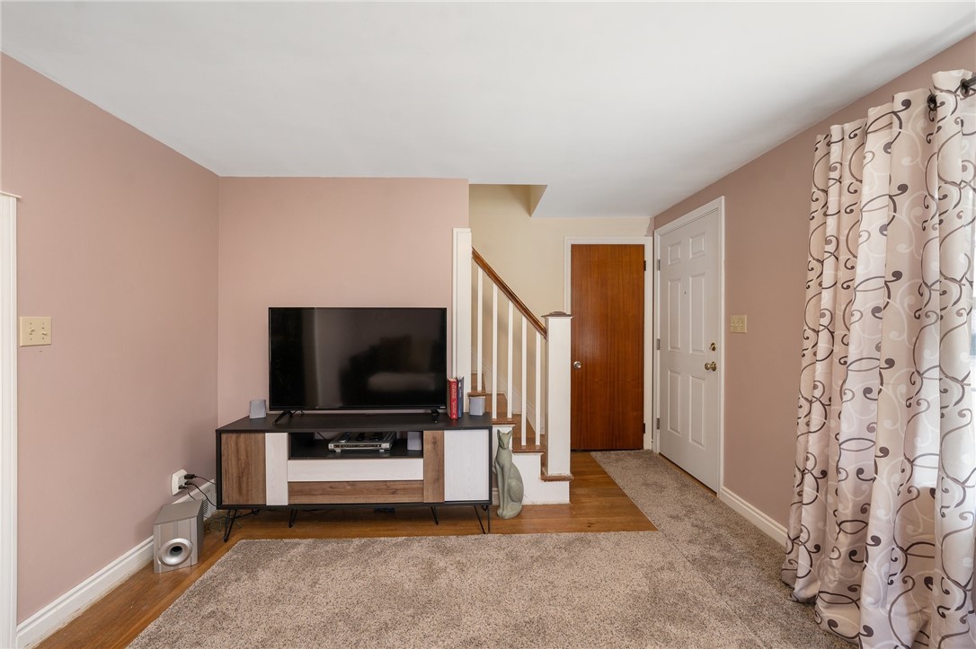 215 Clews Street Pawtucket, RI 02861 - Photo 21 of 35 Gallery Image 21