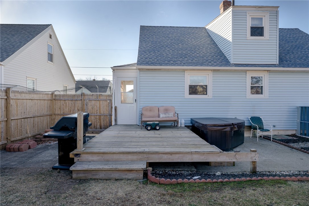 215 Clews Street Pawtucket, RI 02861 - Photo 3 of 35 Gallery Image 3