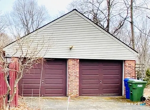 $339,900 | 95 Dyer Avenue, Canton, CT 06019