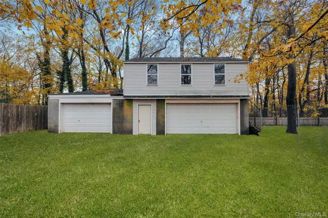 $579,990 | 35 Andrew Avenue, Islip Terrace, NY 11752