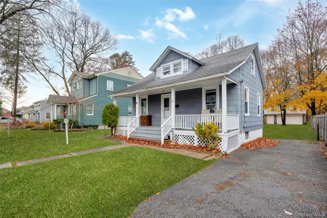 $579,990 | 35 Andrew Avenue, Islip Terrace, NY 11752