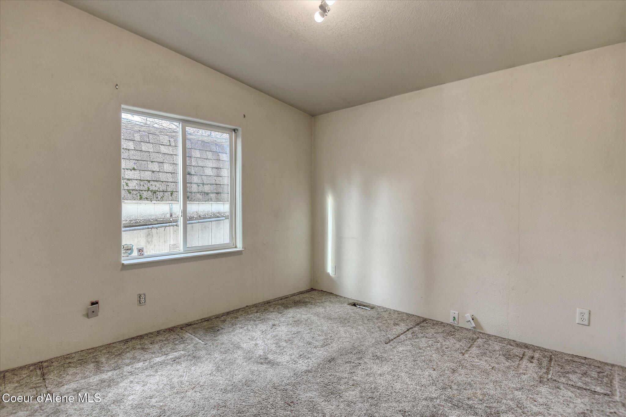 4595 West Reeves Street Coeur D'Alene, ID 83814 - Photo 11 of 33 11-111852192