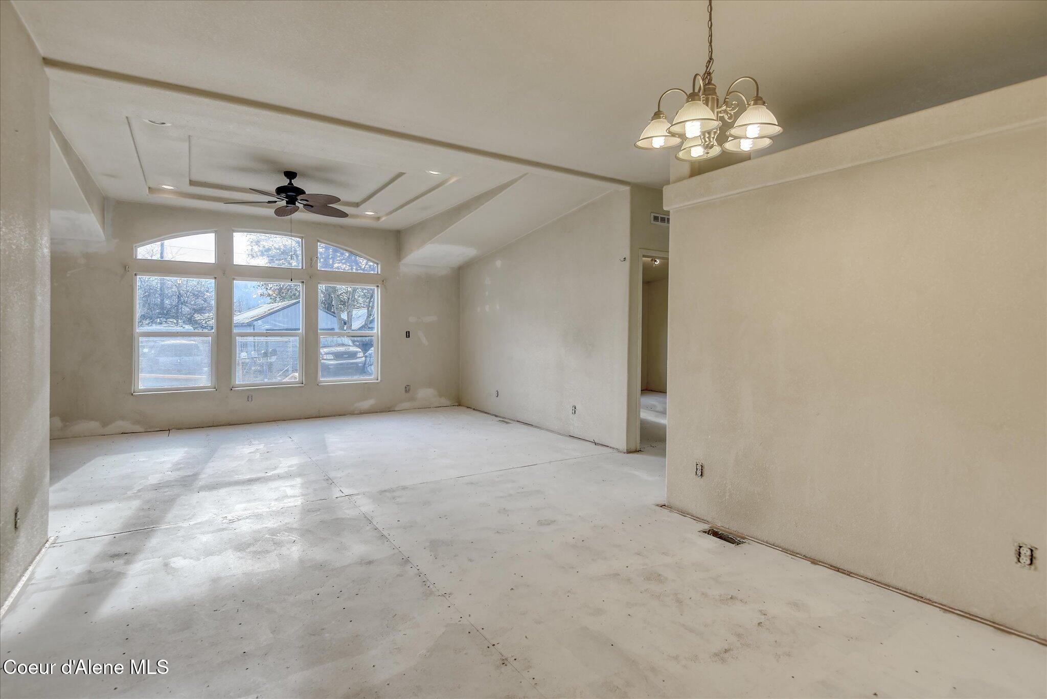 4595 West Reeves Street Coeur D'Alene, ID 83814 - Photo 8 of 33 23-111852207