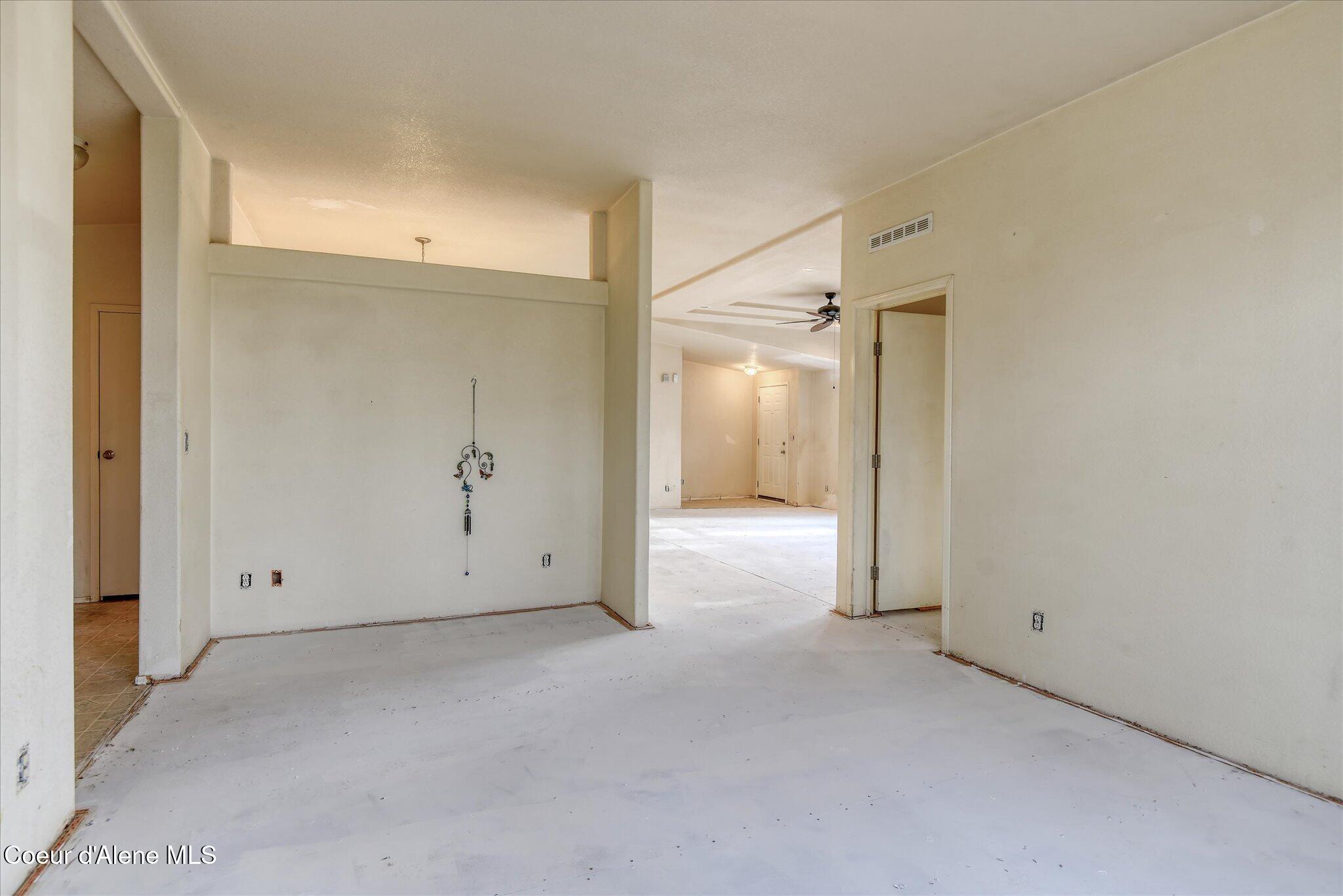 4595 West Reeves Street Coeur D'Alene, ID 83814 - Photo 10 of 33 14-111852195