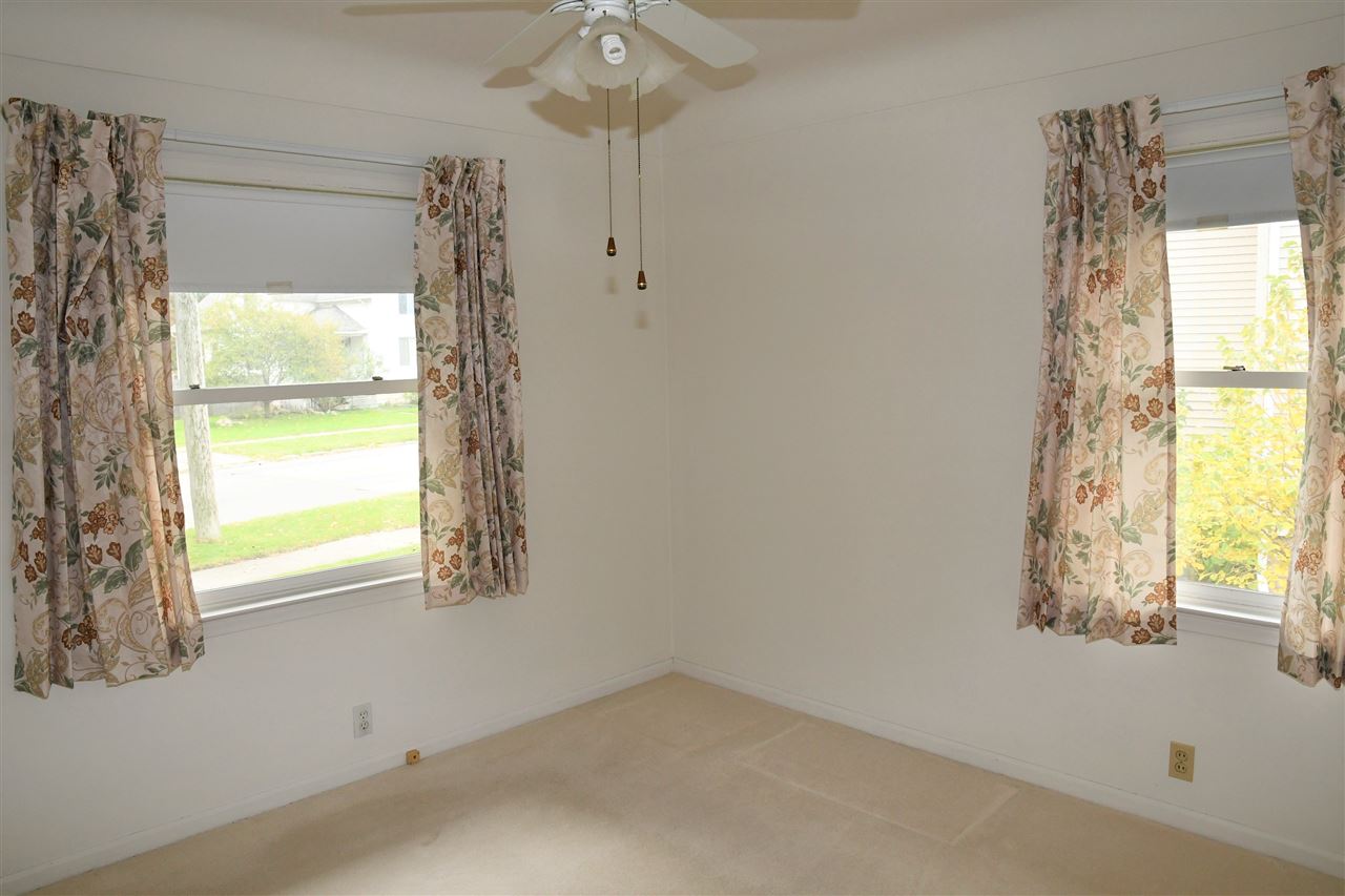 403 East Smith Road Bay City, MI 48706 - Photo 12 of 19