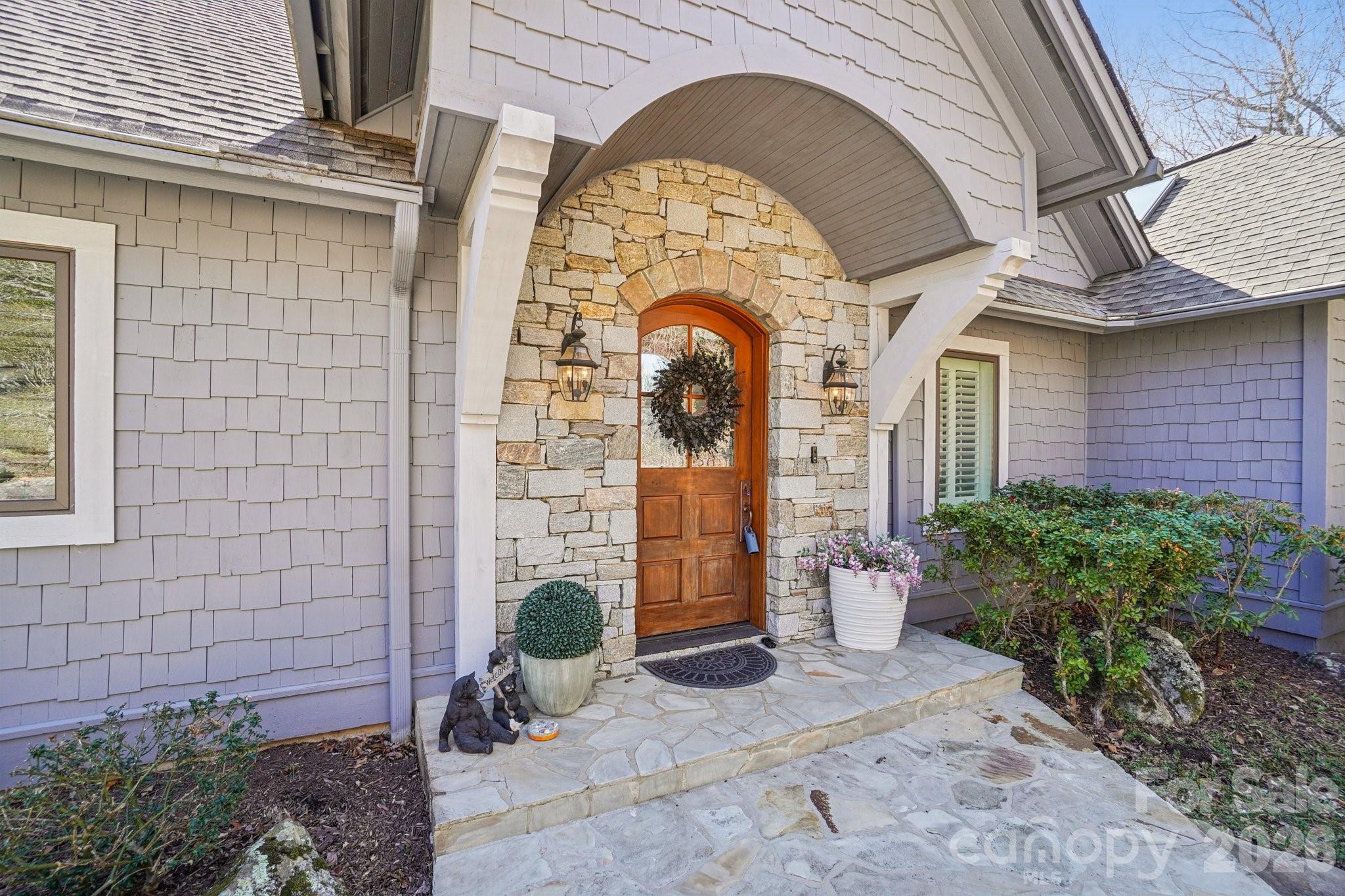 133 Falls Summit Road Hendersonville, NC 28739 - Photo 5 of 48