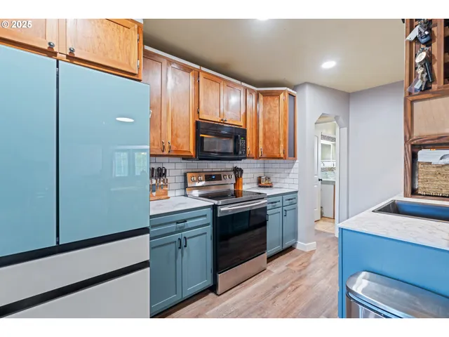 $415,000 | 1416 East 14th Street, The Dalles, OR 97058