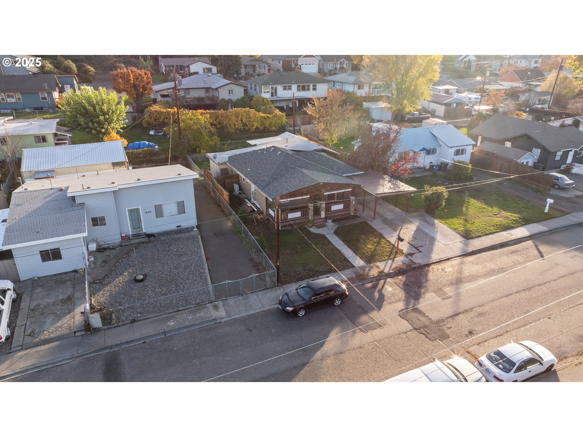 1416 East 14th Street The Dalles, OR 97058 - Photo 5 of 27 a picture of a city view