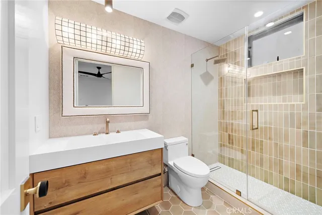 $17,900 | 207 West Avenida San Antonio, San Clemente, CA 92672