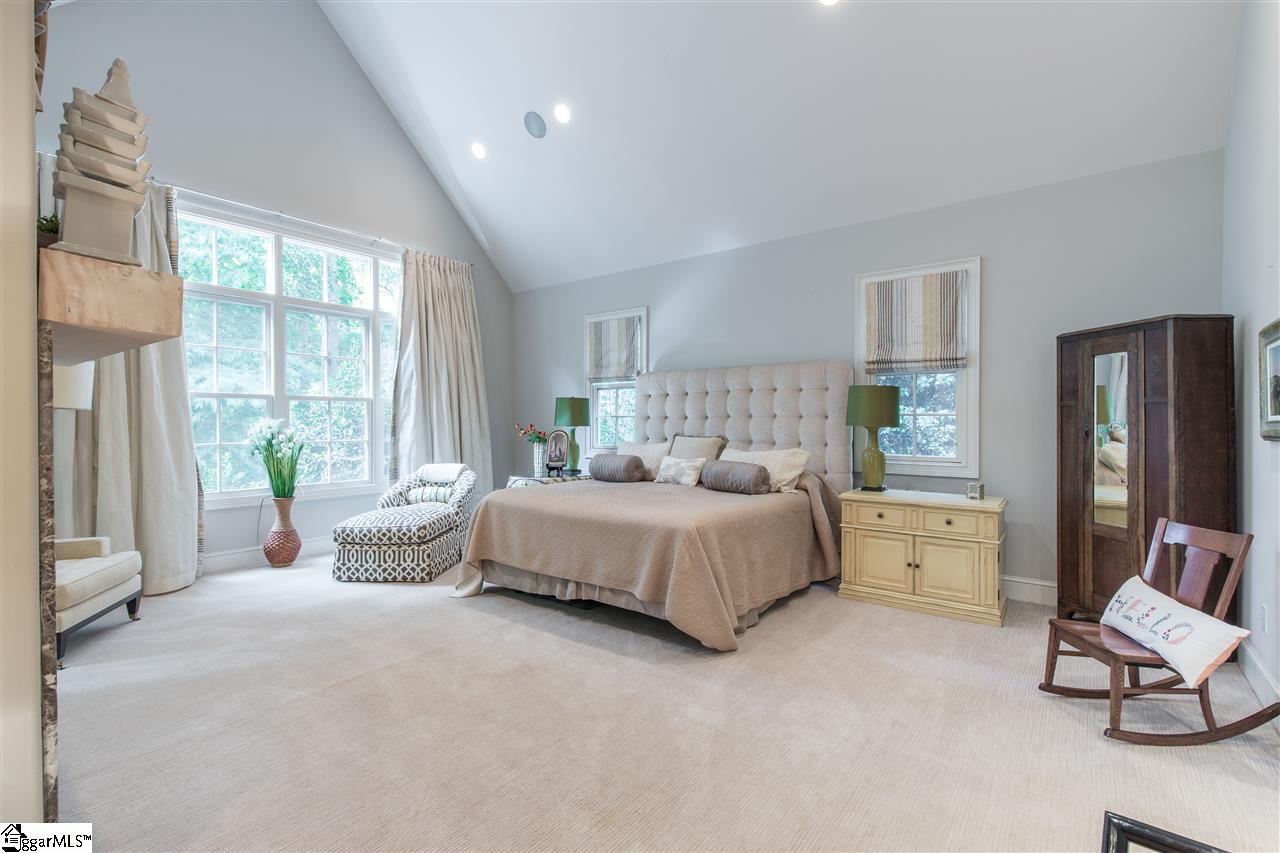 106 Rockingham Road Greenville, SC 29607 - Photo 12 of 36