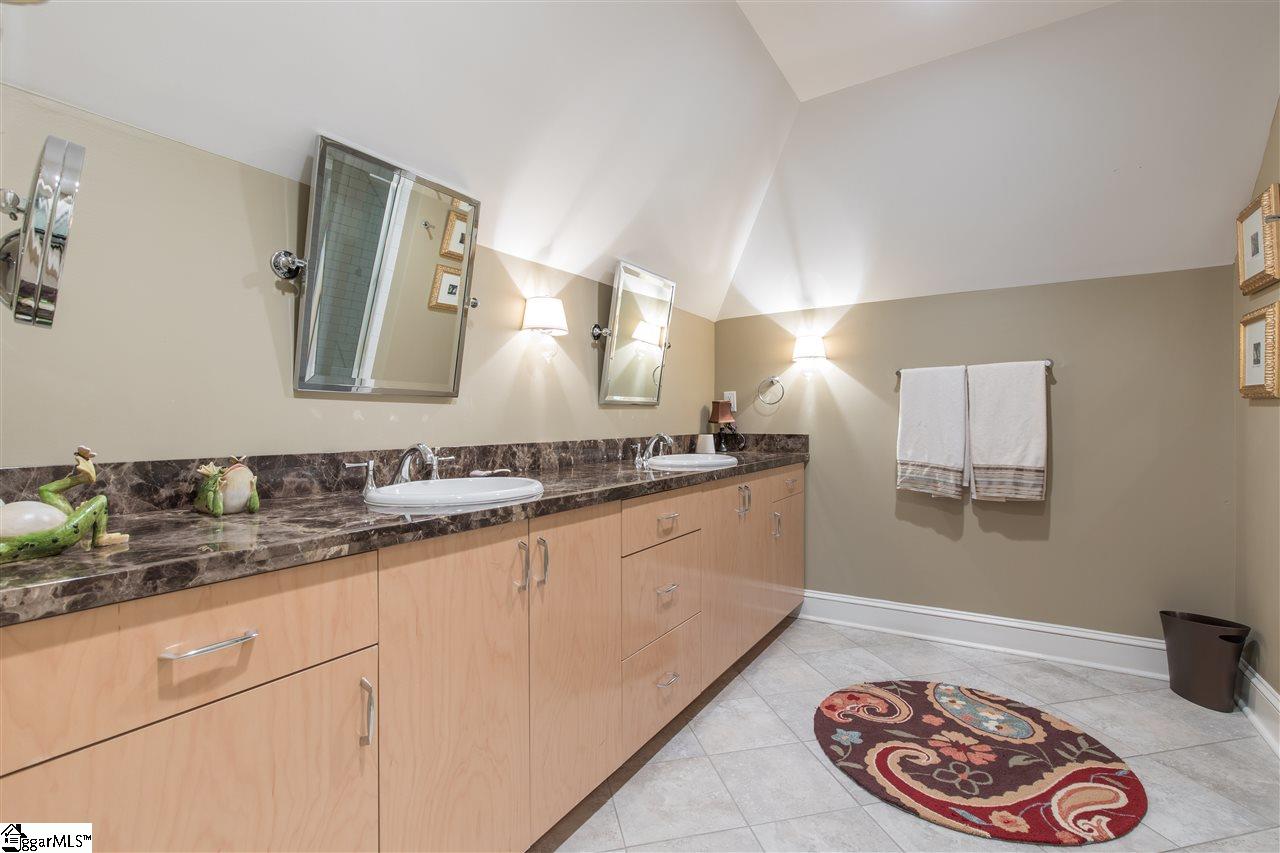 106 Rockingham Road Greenville, SC 29607 - Photo 26 of 36
