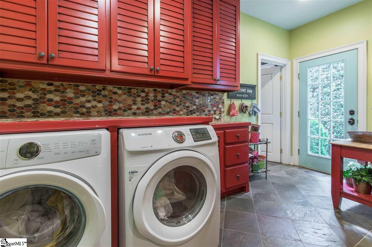 106 Rockingham Road Greenville, SC 29607 - Photo 29 of 36