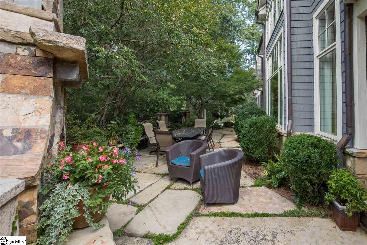 106 Rockingham Road Greenville, SC 29607 - Photo 32 of 36