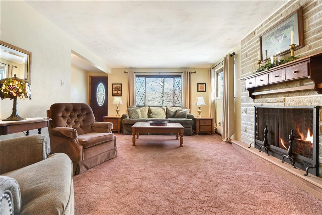 537 Freeport Road Freeport, PA 16229 - Photo 7 of 25 Gallery Image 7