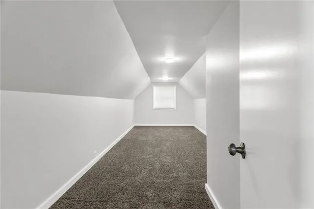 $292,000 | 3300 North Chippewa Drive, Kansas City, MO 64116