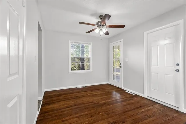 $292,000 | 3300 North Chippewa Drive, Kansas City, MO 64116