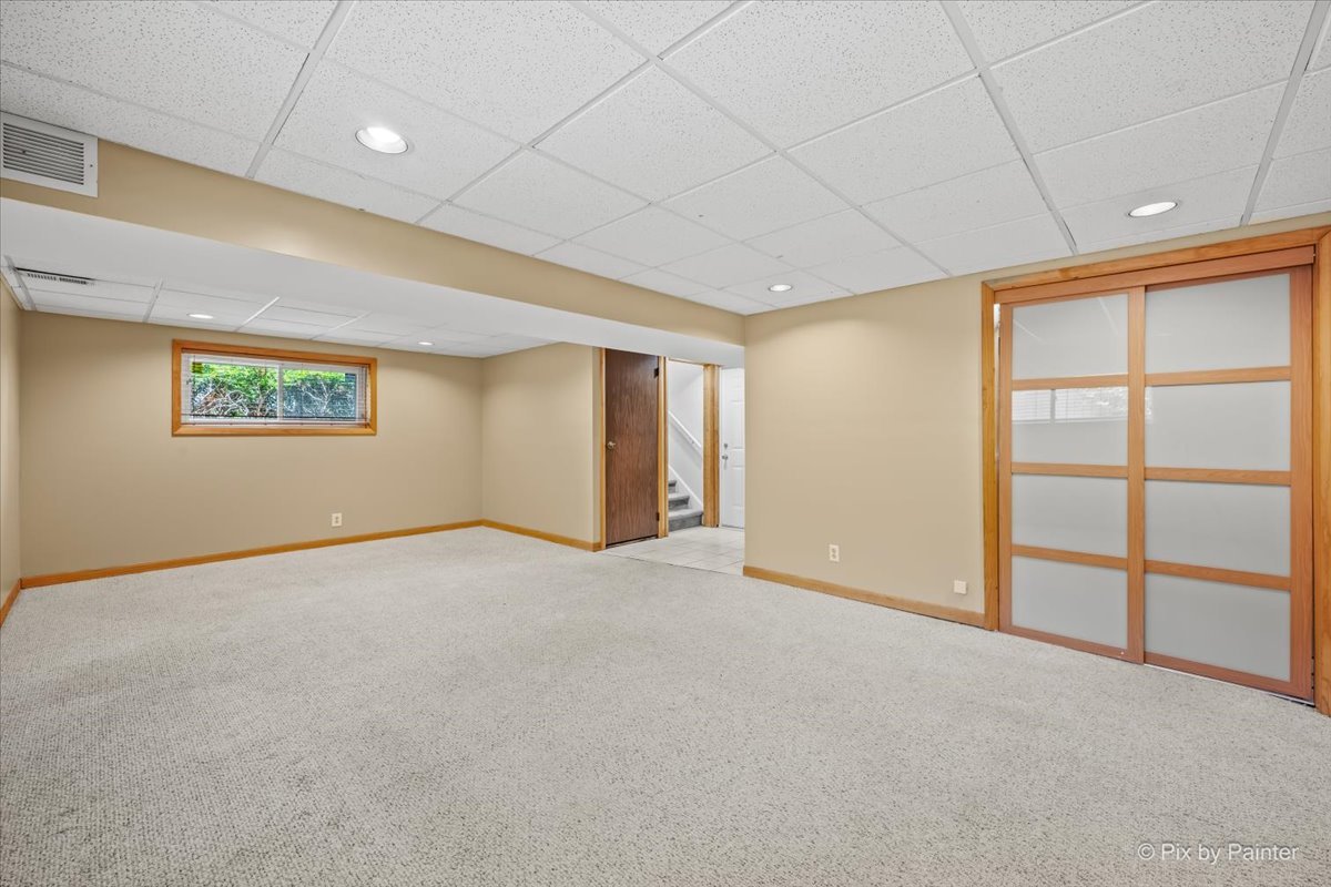 809 Stowell Avenue Streamwood, IL 60107 - Photo 16 of 21