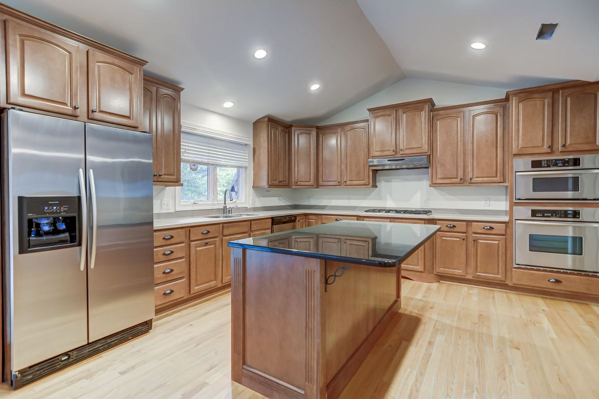 3300 Coleridge Drive Raleigh, NC 27609 - Photo 8 of 20 Photo 8
