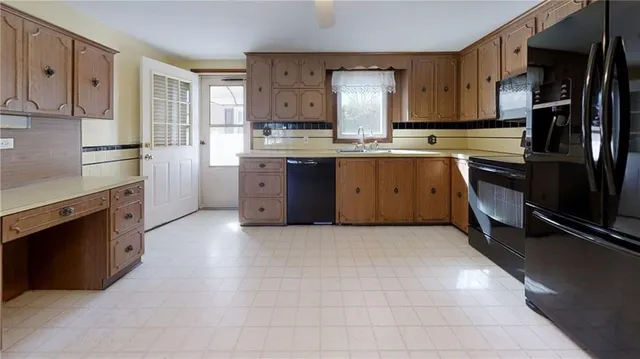 $2,750 | 47 Chester Avenue, Cranston, RI 02920