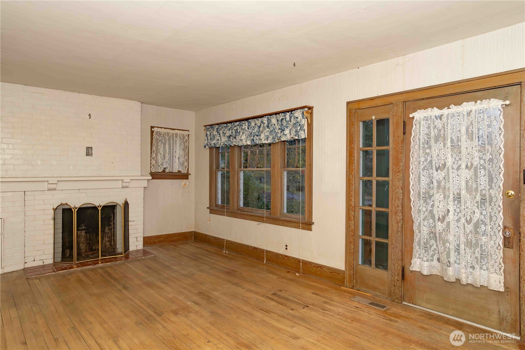516 Southwest Riverside Drive Chehalis, WA 98532 - Photo 11 of 37 Gallery Image 11