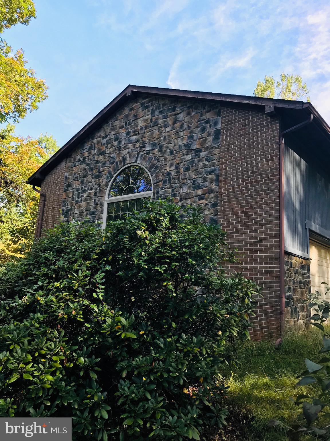 6015 Wilson Road Marshall, VA 20115 - Photo 1 of 1 Exterior of the garage.