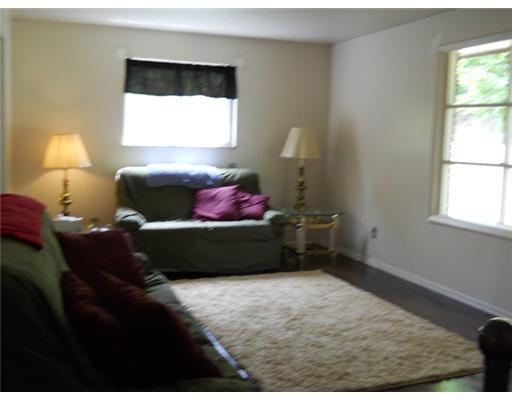 101 Pfaff Road Economy, PA 15005 - Photo 5 of 17 Living Room.