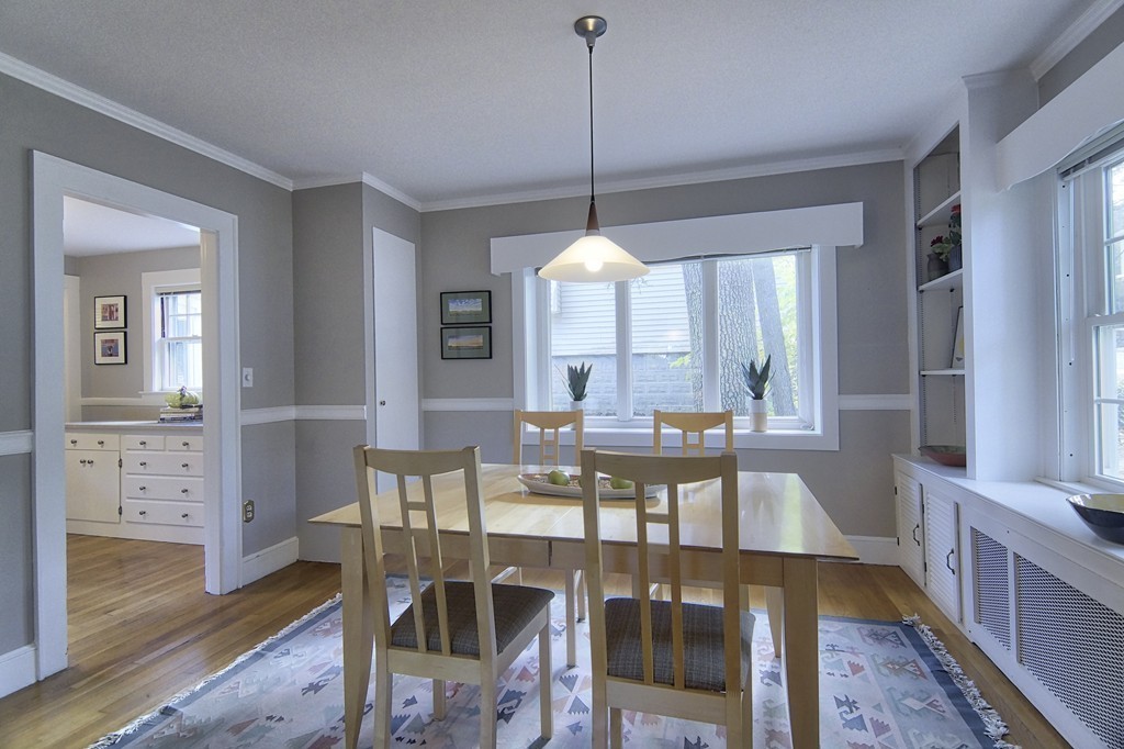36 Charles Street Lexington, MA 02421 - Photo 4 of 16 Gallery Image 4