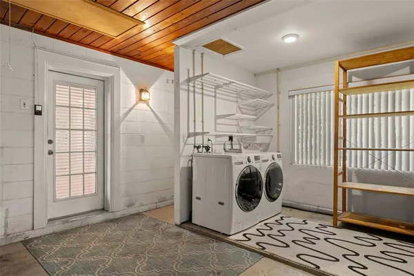 $2,800 | 2725 North Myrtle Avenue, Tampa, FL 33602