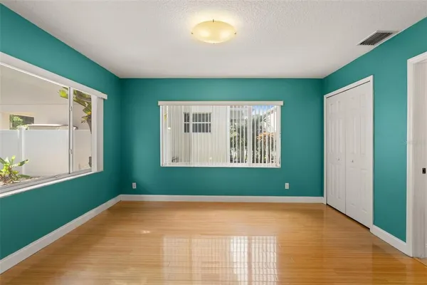 $2,800 | 2725 North Myrtle Avenue, Tampa, FL 33602