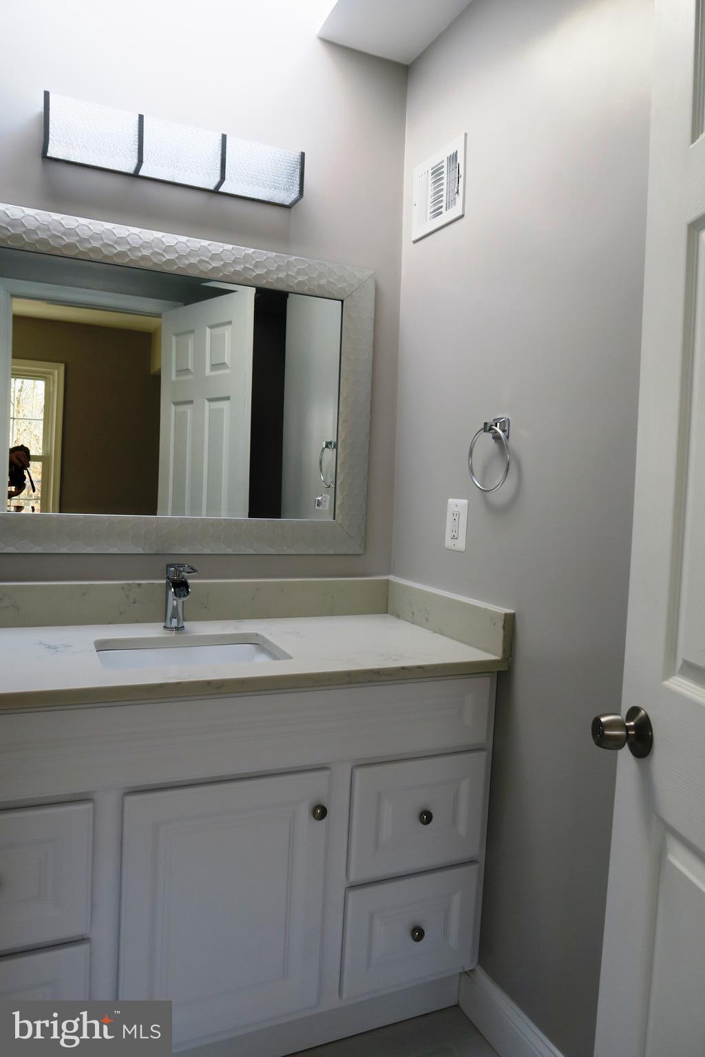 5302 Inverchapel Road Springfield, VA 22151 - Photo 18 of 49
