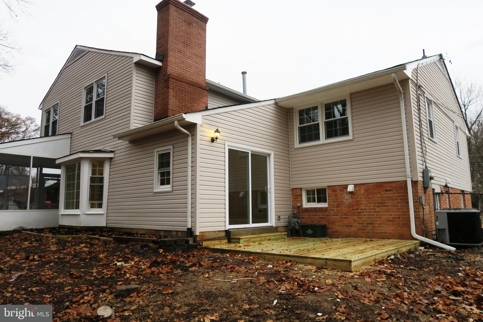 5302 Inverchapel Road Springfield, VA 22151 - Photo 6 of 49