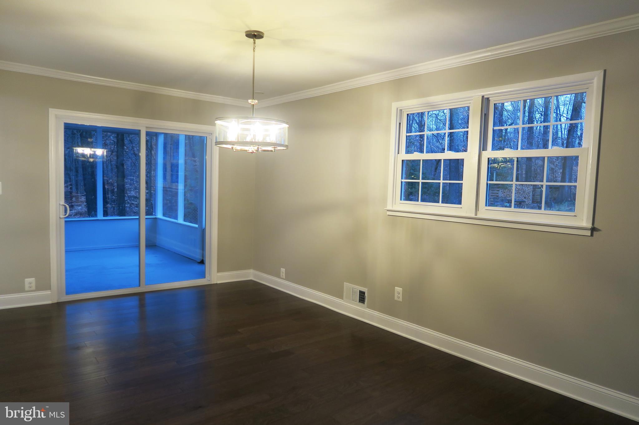 5302 Inverchapel Road Springfield, VA 22151 - Photo 9 of 49