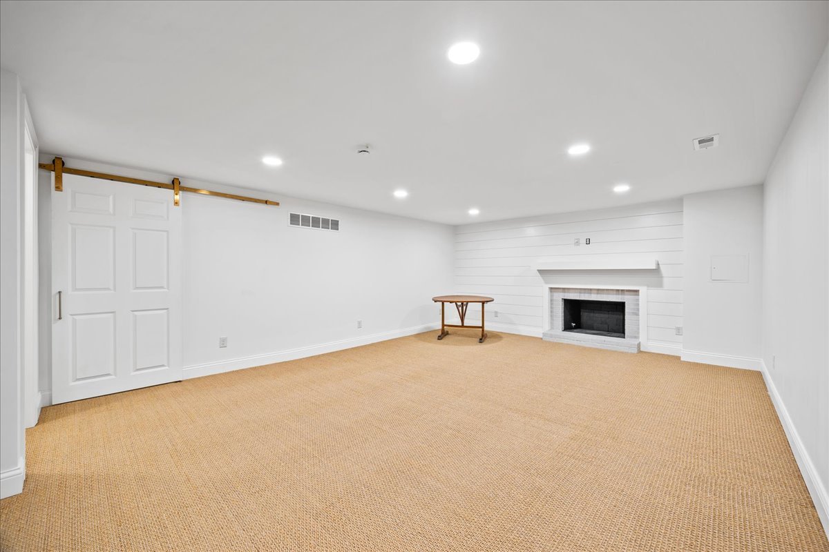 314 Davis Avenue Bloomington, IL 61701 - Photo 46 of 55