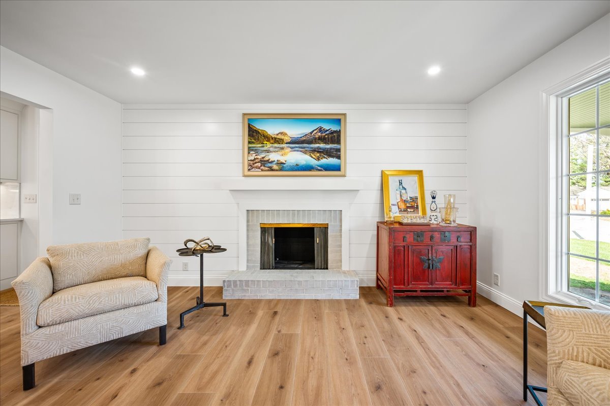 314 Davis Avenue Bloomington, IL 61701 - Photo 7 of 55