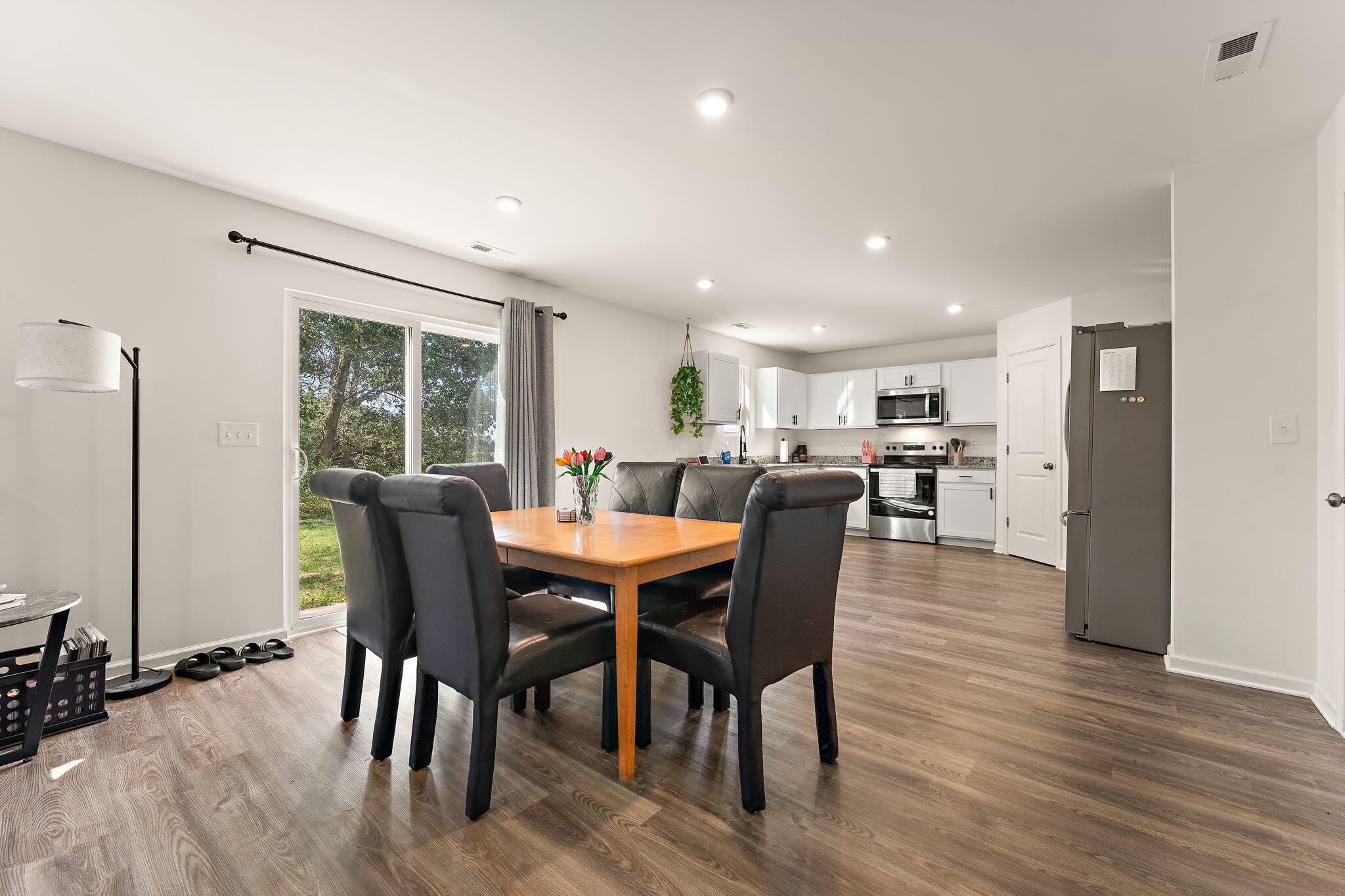 511 Upland Road Kingsford Heights, IN 46346 - Photo 5 of 28 2048x1365